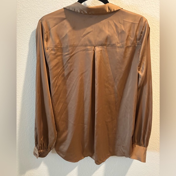 White House Black Market | Tuxedo Blouse | Bronze | Medium - Picture 7 of 8